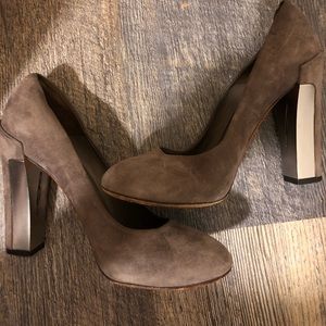 Used Brian Atwood Pumps
